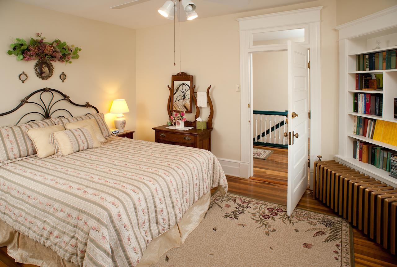 The Historic Morris Harvey House Bed & Breakfast Fayetteville Ruang foto