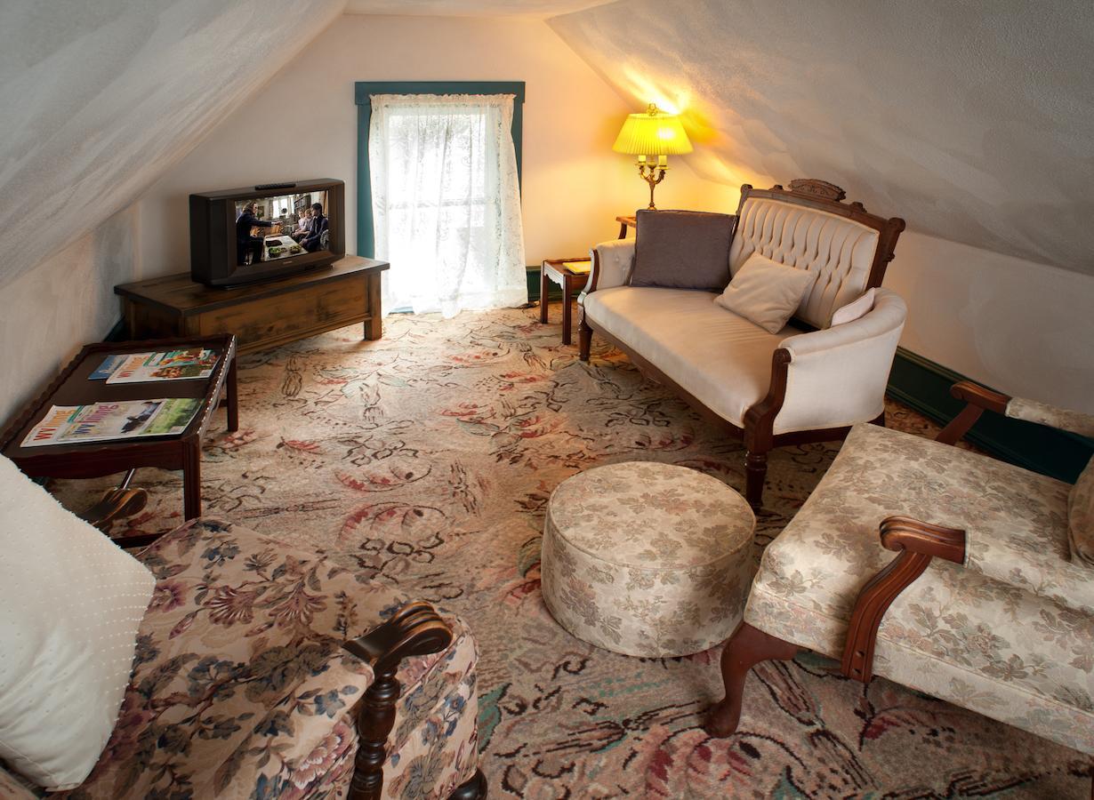 The Historic Morris Harvey House Bed & Breakfast Fayetteville Ruang foto