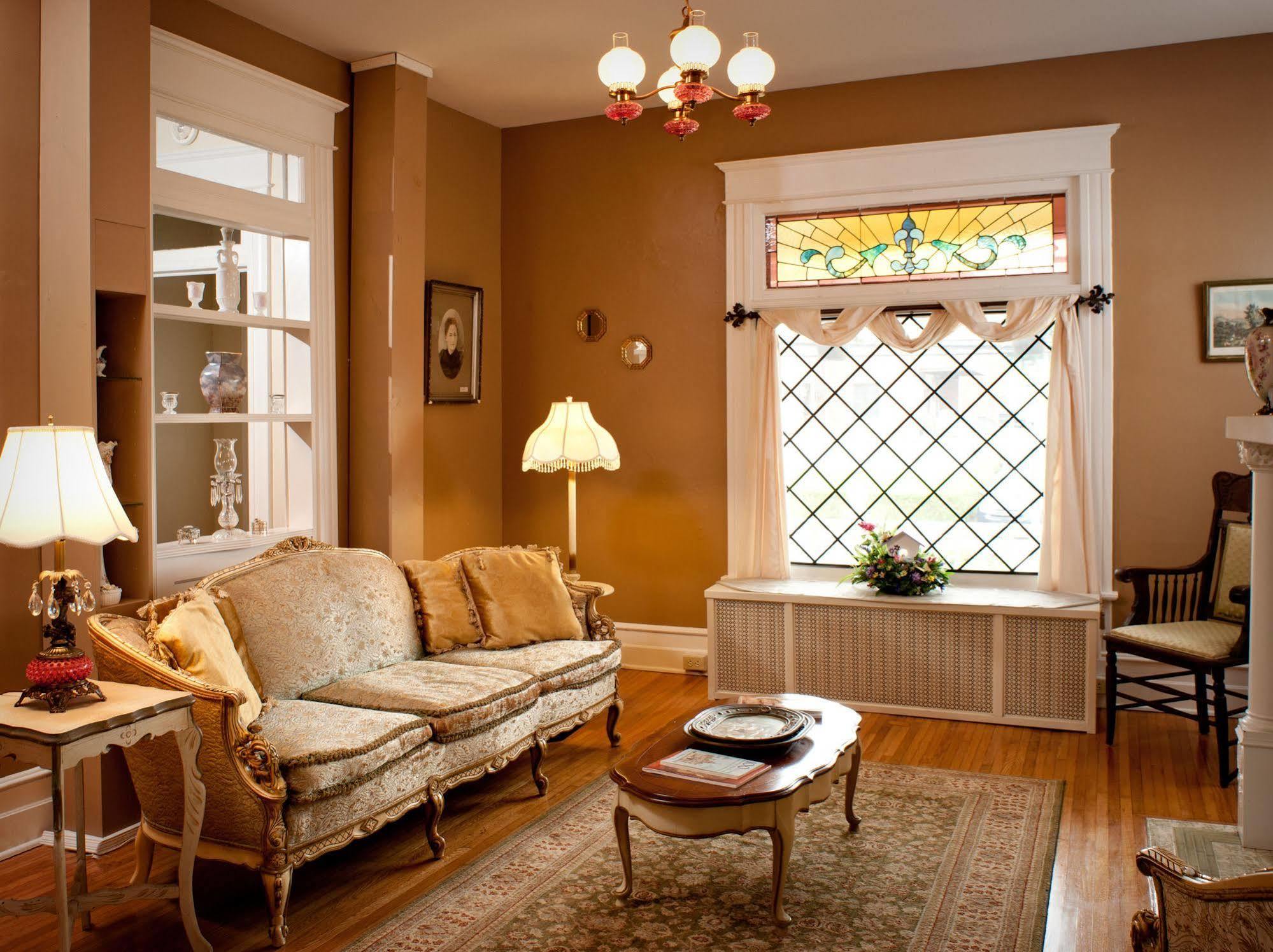 The Historic Morris Harvey House Bed & Breakfast Fayetteville Bagian luar foto